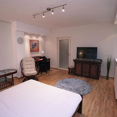 Apartamento Ratan Belgrado Exterior foto