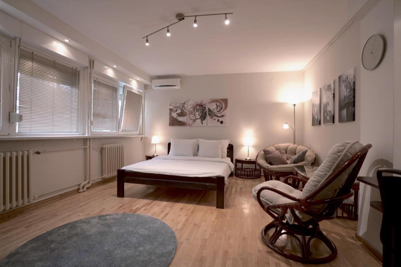Apartamento Ratan Belgrado Exterior foto